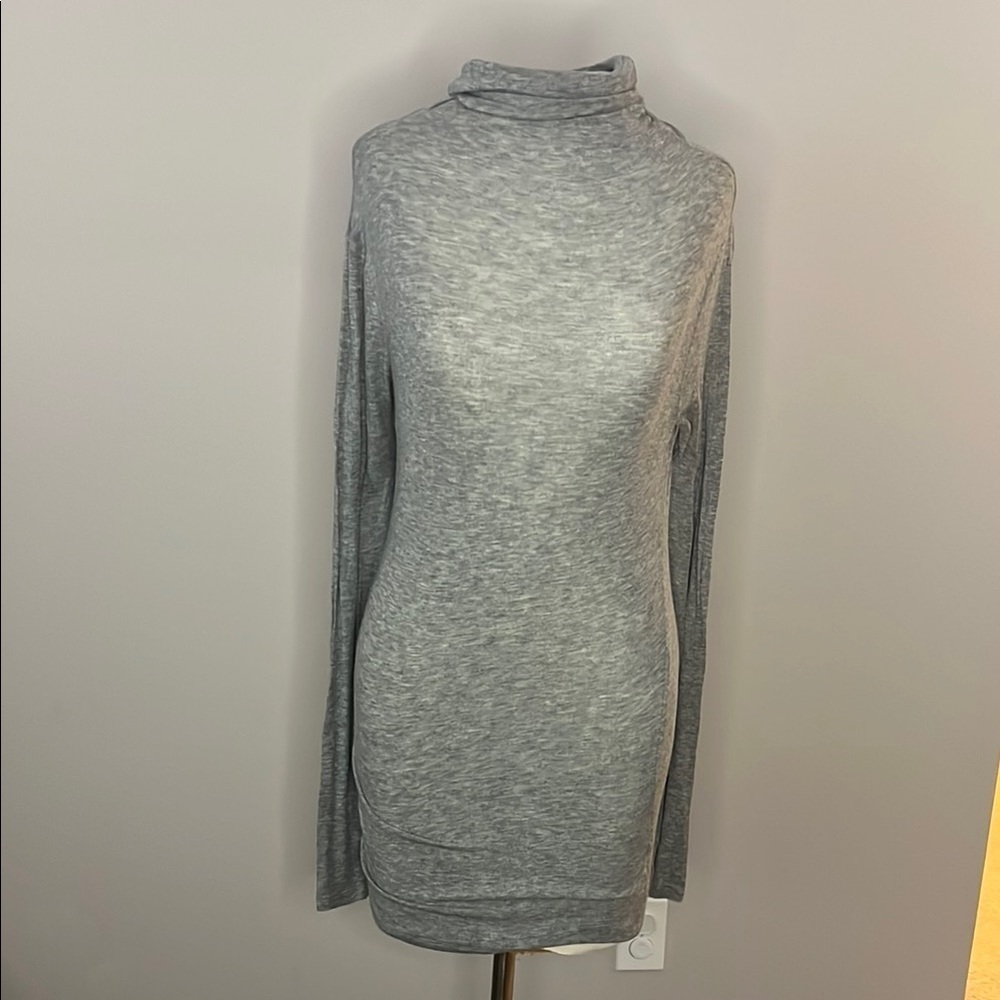 Chelsea28 Gray Knitted Sweater with high Neck